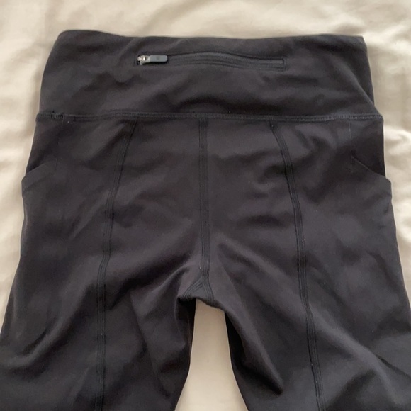 Lululemon Pace Rival Crop Size 2 - Picture 2 of 3